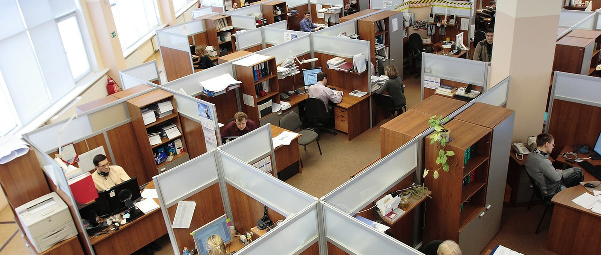 独学のみも歓迎！0からエンジニアとして実践を積める環境あり