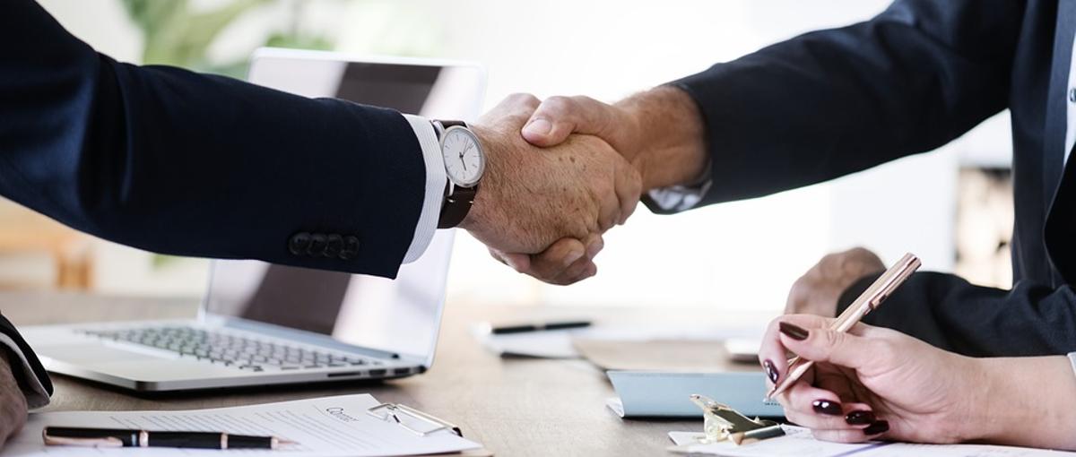 ＩＴの知識を活かして人と仕事の縁をとりもつ人材派遣の営業にチャレンジ