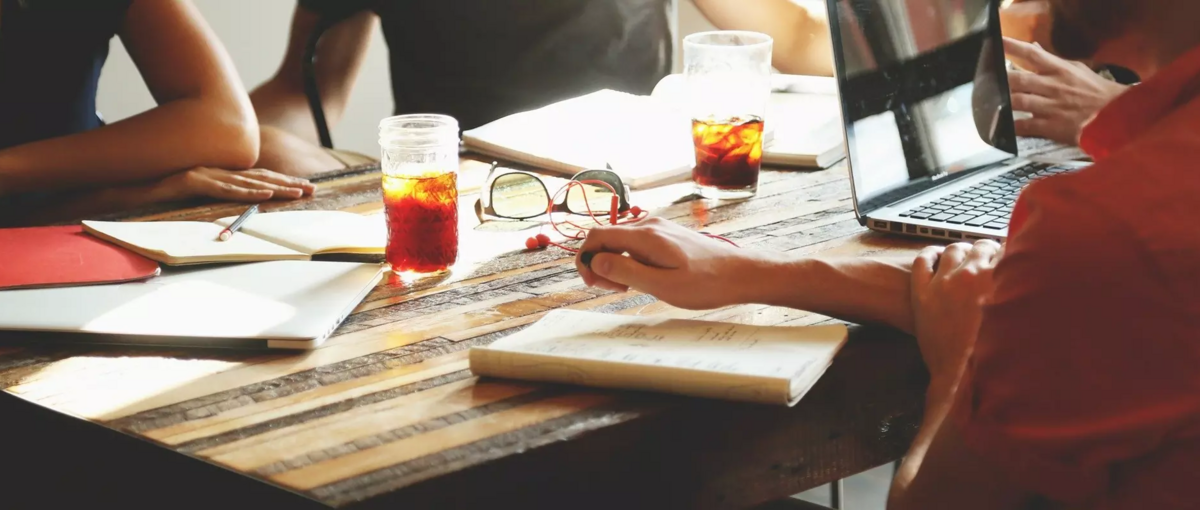 Vue.js/Laravel/アジャイル開発！Webエンジニア大募集！