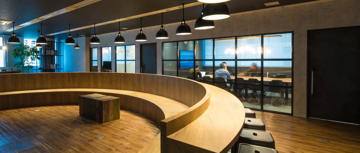 デザイナー｜長期伴走型｜ビジネスとユーザーの間に立ち、価値をつなぐ。