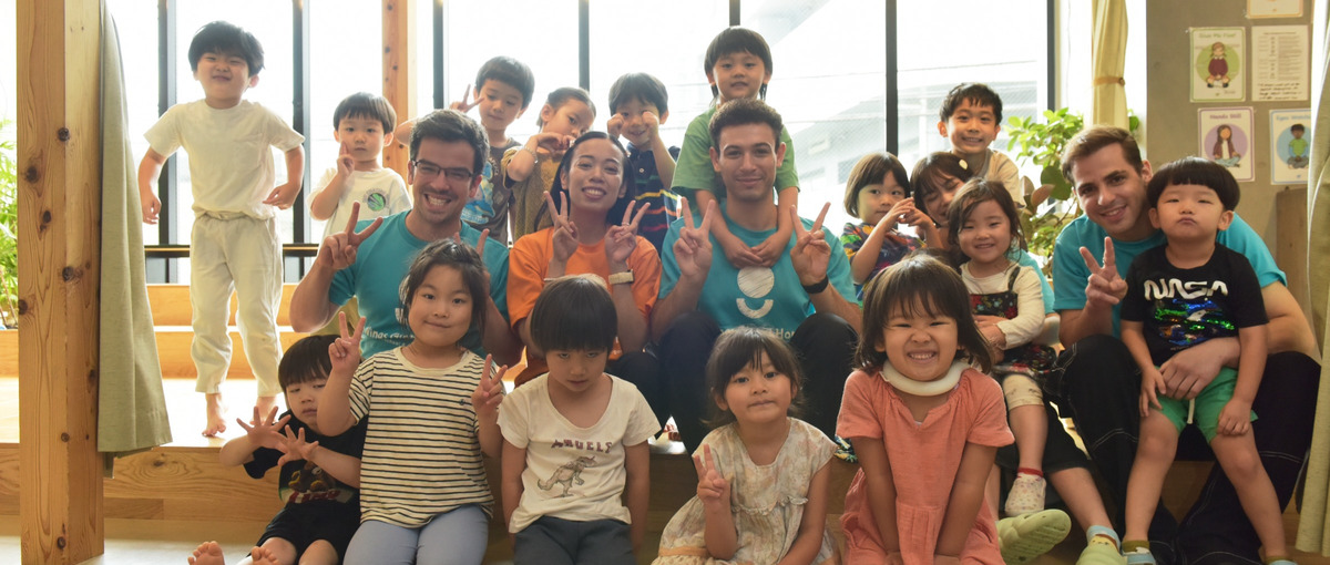 さあ、キャリア復帰!注目のバイリンガルスクールで、 保育士資格が活かせる!