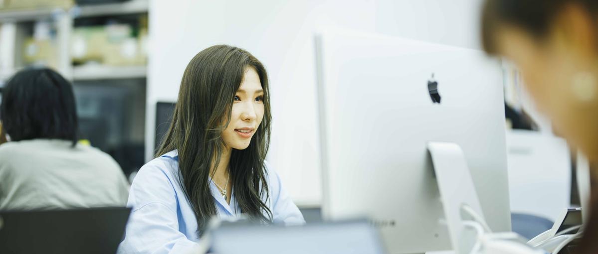 東証プライム上場の成長企業で自社BtoCサービスのWEBデザイナーを募集！