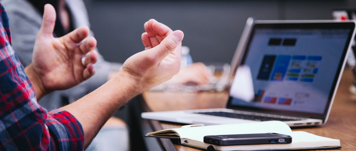 デザインの力で事業成長を加速！大手事業会社のUIフリーランスデザイナー