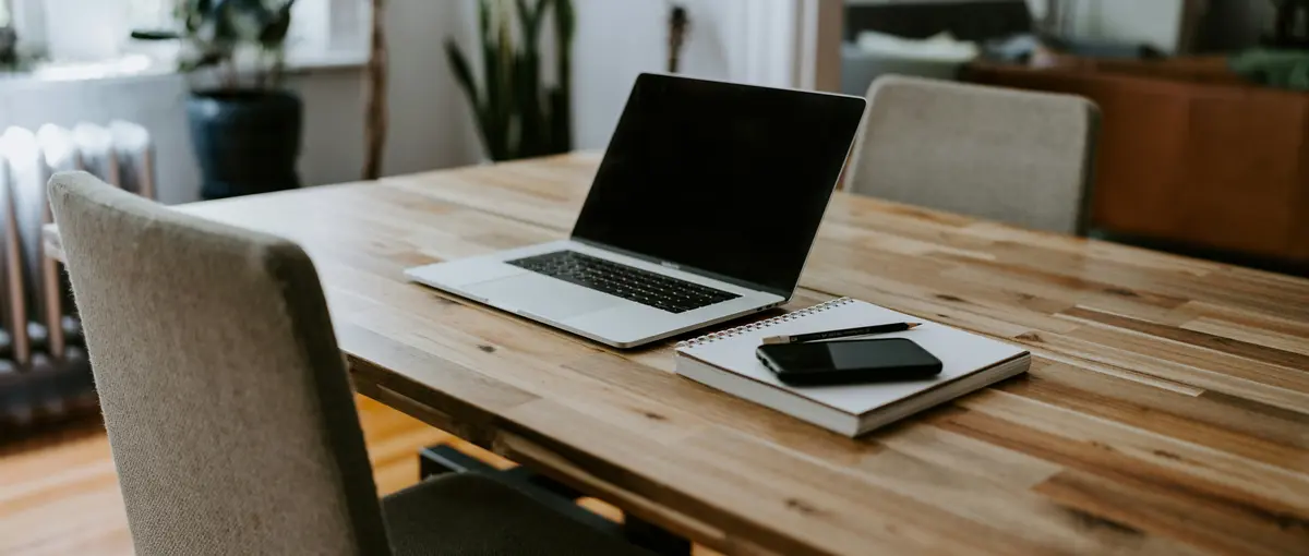 夜間×自宅から勤務OK！ホテルのゲストサポート責任者候補を募集！