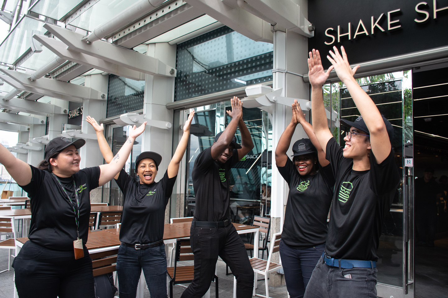 have-fun-and-work-hard-join-the-shake-shack-family-jobs-at-shake