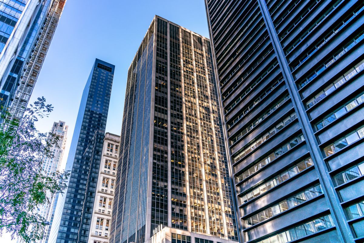 High rise. Муниципальное здание. Высотки вытесняют. High Rise фото. High Rise building in England.