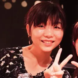 小菅 奈穂子さんのプロフィール