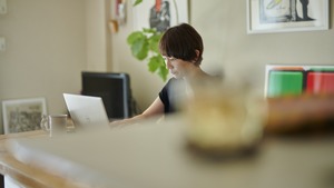 「会社の当たり前」をやめて、リモートワークを極める──ワヴデザインが描く理想の働き方と組織づくりのための5つの仕組み