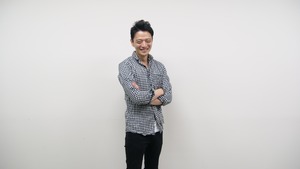あなたは右脳派？左脳派？腕と手の組み方で思考の癖を学ぶ