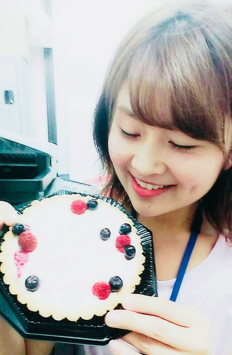 Collagen Studio でレッスンを担当している美人社員のお誕生日をお祝いしました