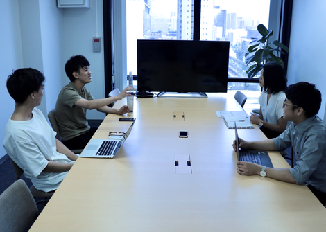 入社の決め手は 人 と 想い 18年新卒の就活振り返り座談会を開催 社内の様子