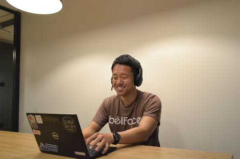 50人で営業同行 トップ営業マンの商談に全社でガチフィードバックしてみた ベルフェイス中途採用ブログ