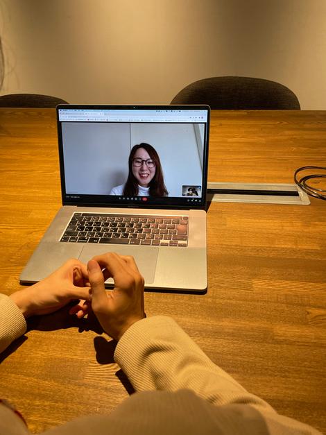 下村がいく 展示会について先輩にインタビューしてみた 株式会社フォーミックス