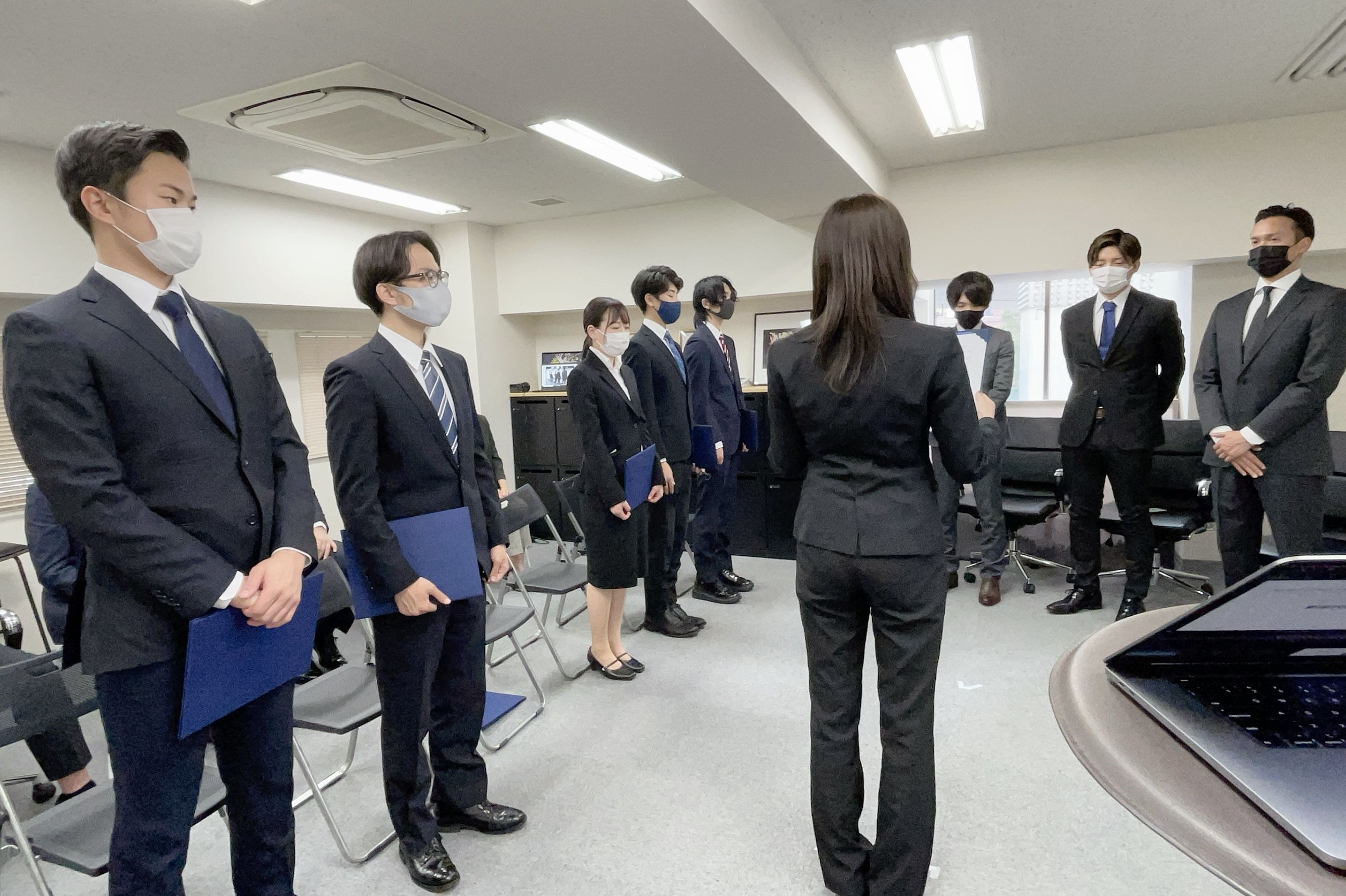 会社設立４年目、初の新入社員を迎えたTORIHADAの入社式とは 